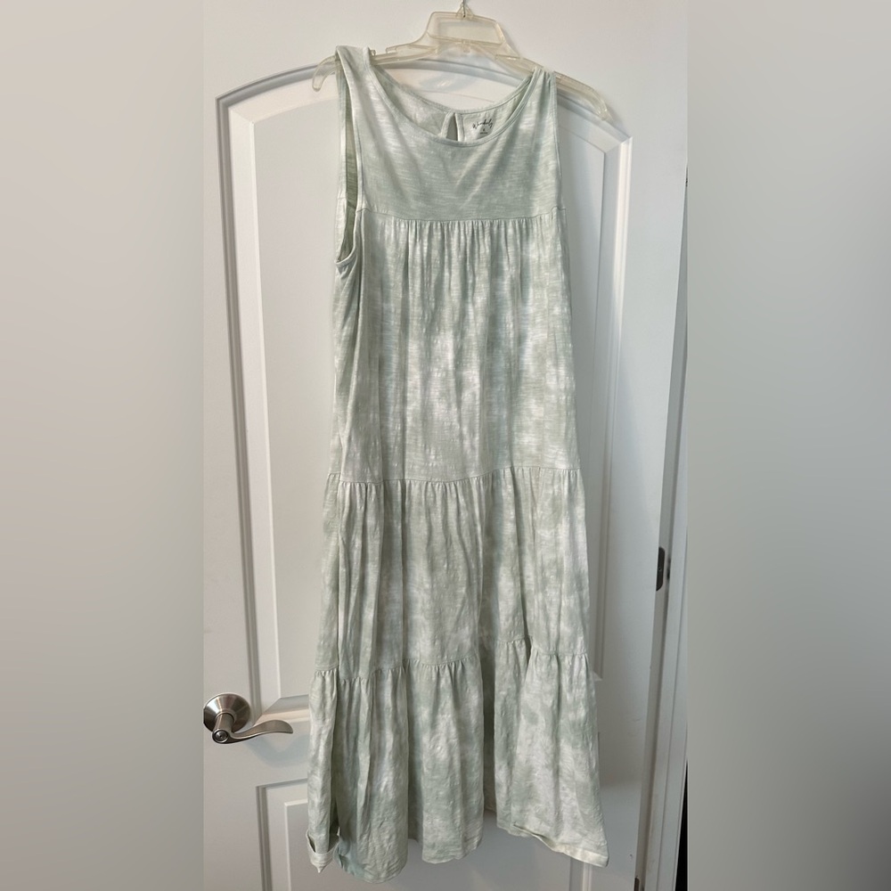 Sleeveless maxi dress